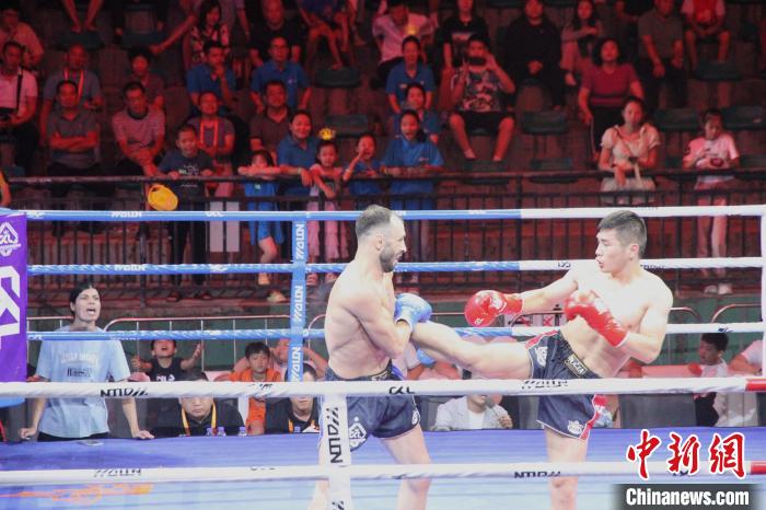 CKL中国自由搏击俱乐部超级联赛在海南五指山市