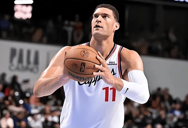 快船惨败鹈鹕暴露四大隐患 伦纳德末节无球权引