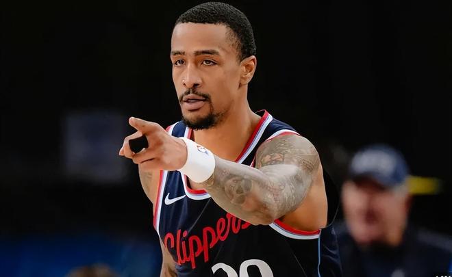 快船惨败鹈鹕暴露四大隐患 伦纳德末节无球权引