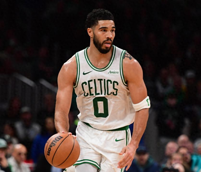 塔图姆爆发率队大胜黄蜂