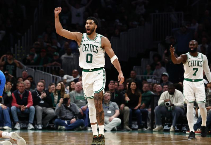 塔图姆爆发率队大胜黄蜂 绿军争冠阵容渐成形