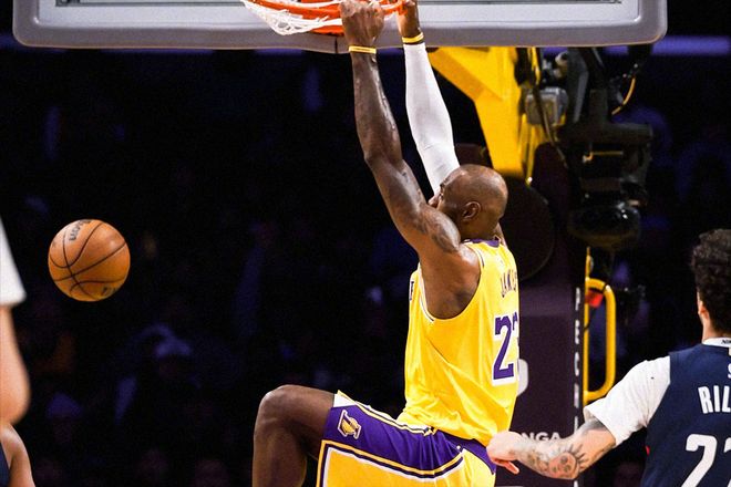 文班亚马41分亚历山大47分对决，湖人三双王詹姆