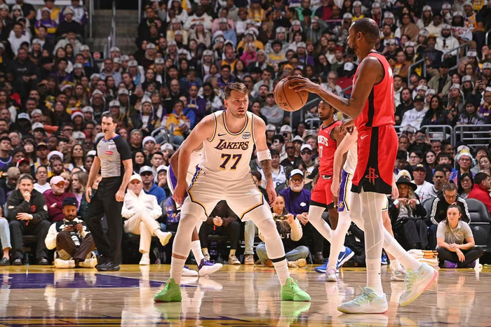 NBA最年轻15000分先生排名揭晓：詹姆斯居首，杜兰